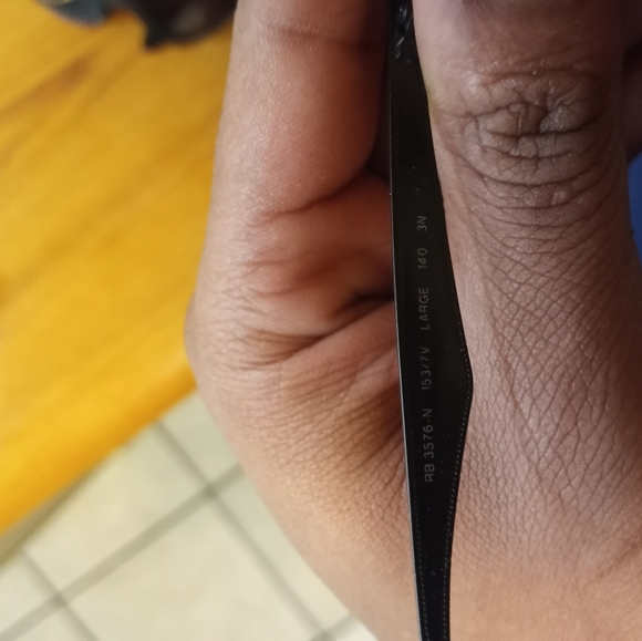 Designer Glasses - Picture 5 of 11